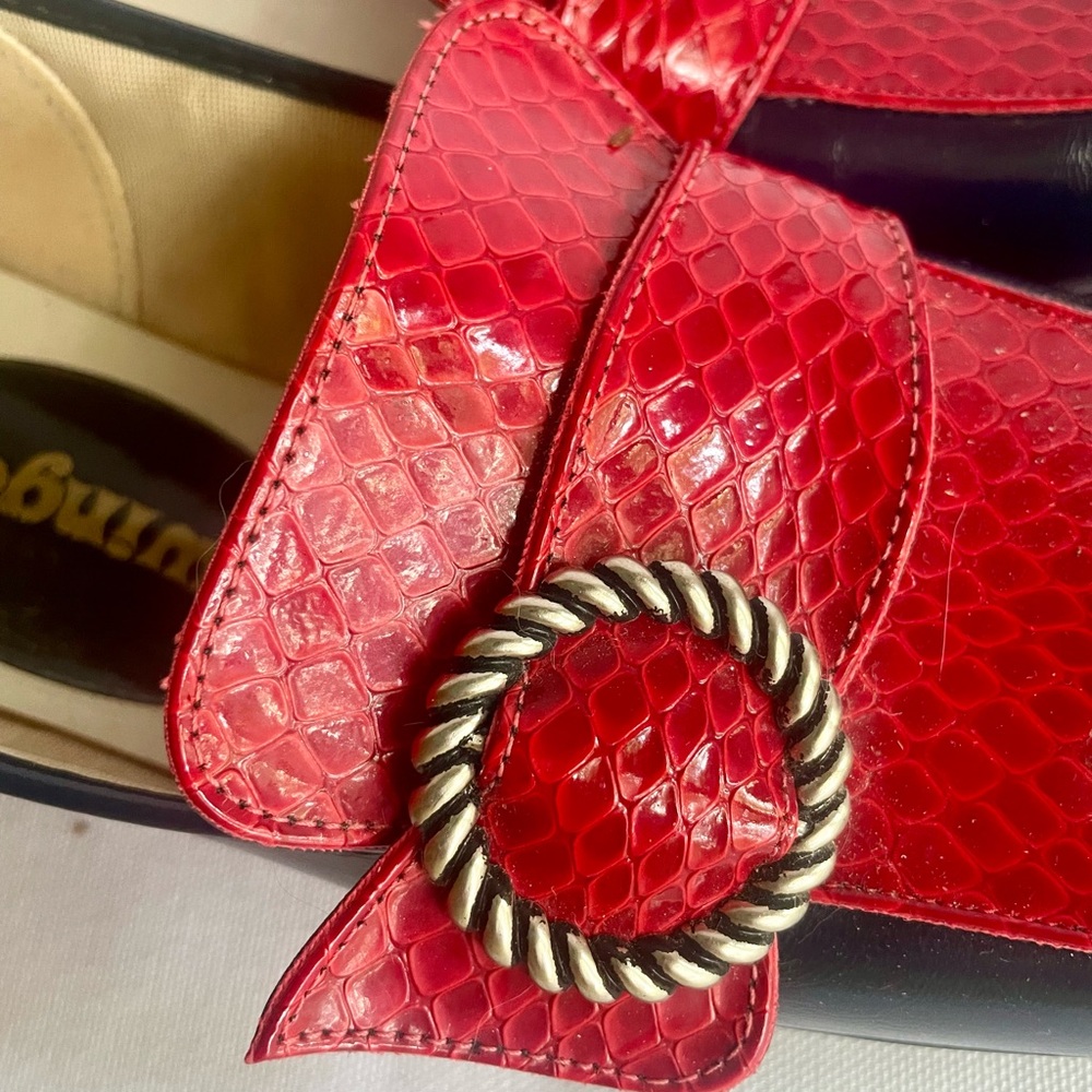 Genuine Vintage 1960s Mod Shoes Red & Navy Patent Swingers Pumps SZ 8 AA